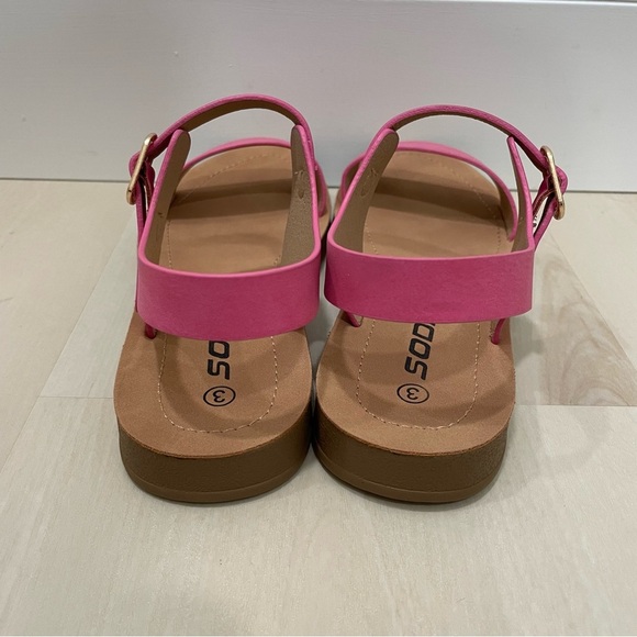 NIB Soda Girls Size 3 or 5 Kids Pink Plenty Ankle Wrap Buckle Sandals - Picture 6 of 10
